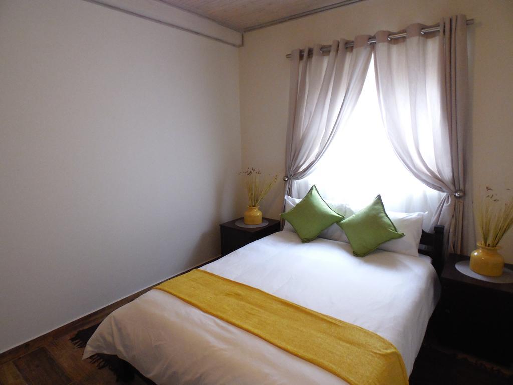 Urban Glamping Tranquil International Backpacking Village Saint Lucia Estuary エクステリア 写真