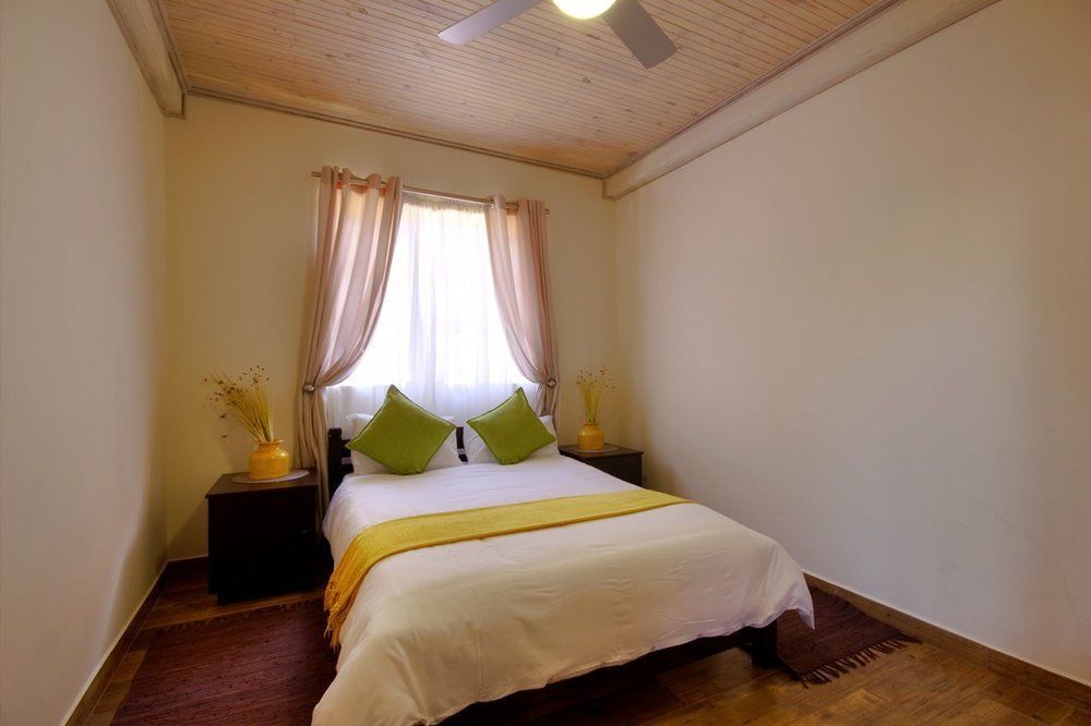Urban Glamping Tranquil International Backpacking Village Saint Lucia Estuary エクステリア 写真